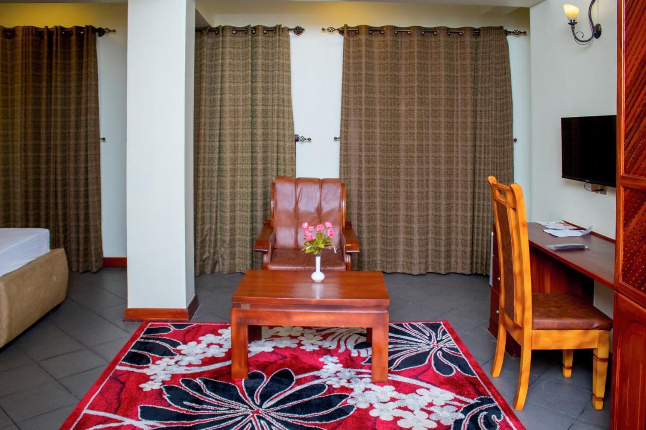 Seven Skies Hotel Аруша Экстерьер фото