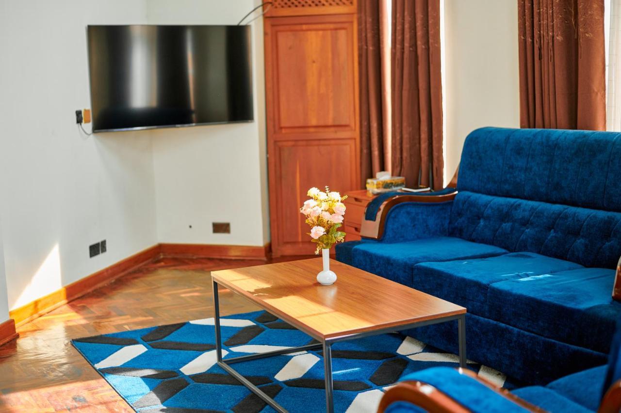 Seven Skies Hotel Аруша Экстерьер фото