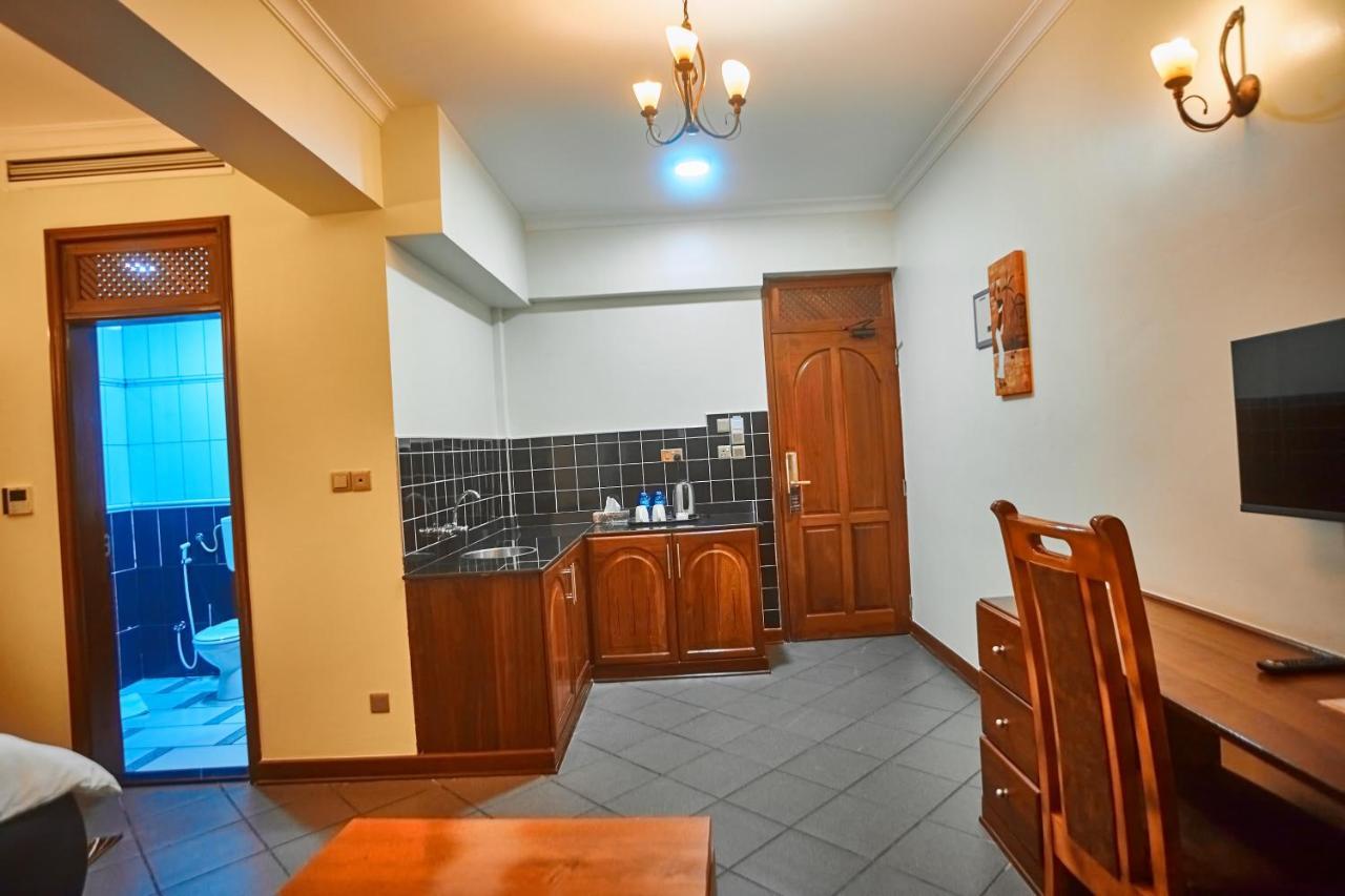 Seven Skies Hotel Аруша Экстерьер фото