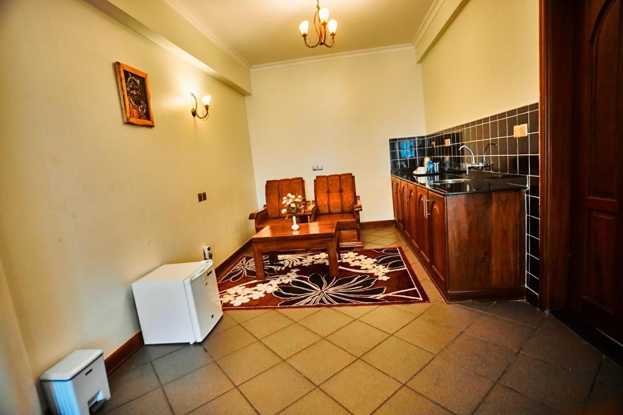 Seven Skies Hotel Аруша Экстерьер фото