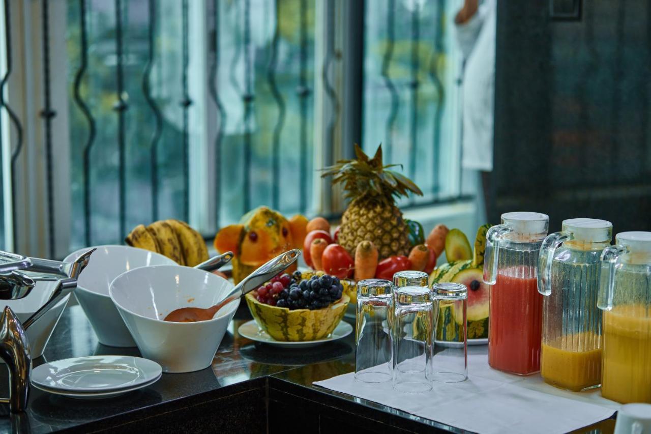 Seven Skies Hotel Аруша Экстерьер фото